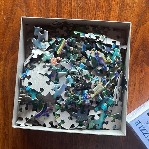 Unicorn Puzzle.  Bits and pieces brand.  300 pieces. Large format. - Picture 6 of 6